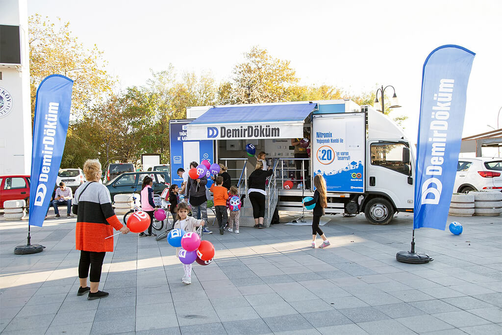 DemirDöküm doğal gaza kavuşan 7 il ve ilçede yüzlerce tüketicisiyle buluştu