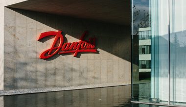 Danfoss Eaton’ın hidrolik şirketinin 3,3 milyar dolarlık devrini resmi olarak tamamladı