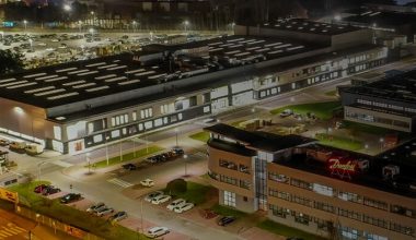 Danfoss’un Polonya’daki yeni fabrikası fosil yakıt kullanmadan 45 üretim hattını çalıştırabiliyor
