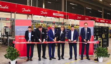 Danfoss Turbocor, yeni üretim tesisisin açılışıyla üretim kapasitesini ikiye katladı Danfoss Turbocor, yeni üretim tesisisin açılışıyla üretim kapasitesini ikiye katladı